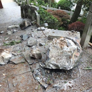 桂林景区落石砸中游客 已致7人遇难【组图】